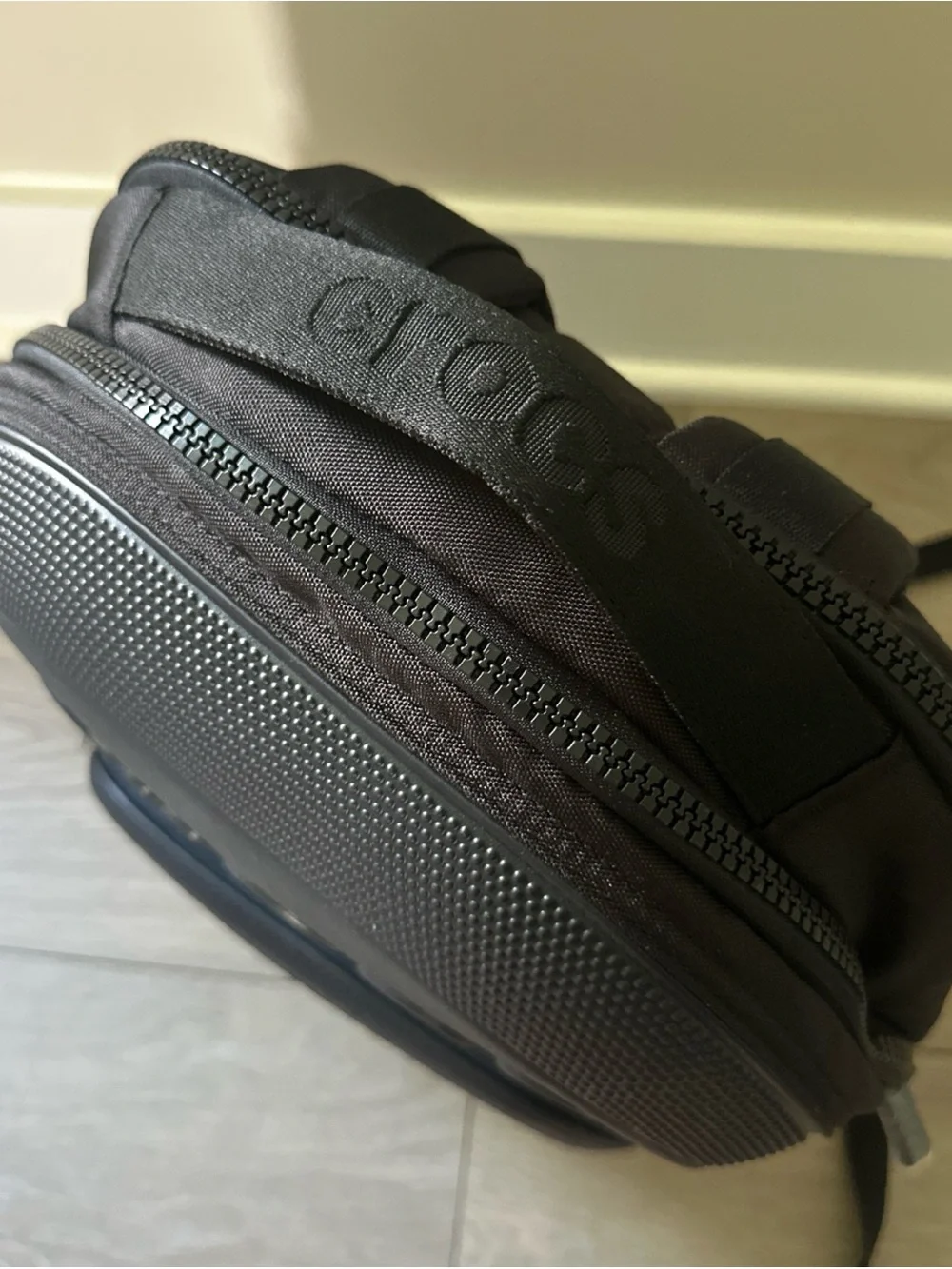 Crocs Large Black Backpack Zip Closure w/ Pockets Adjustable Strap Travel School